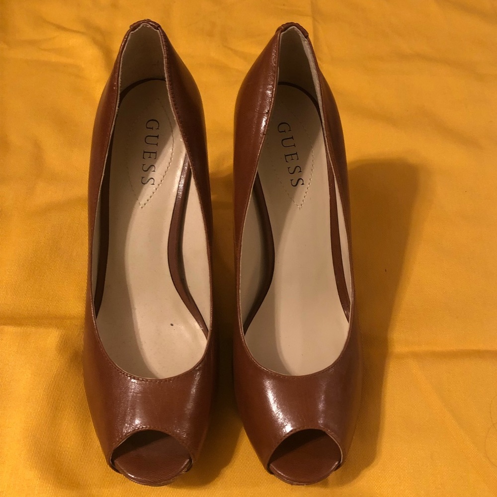 GUESS Peep-toe Cognac Heels